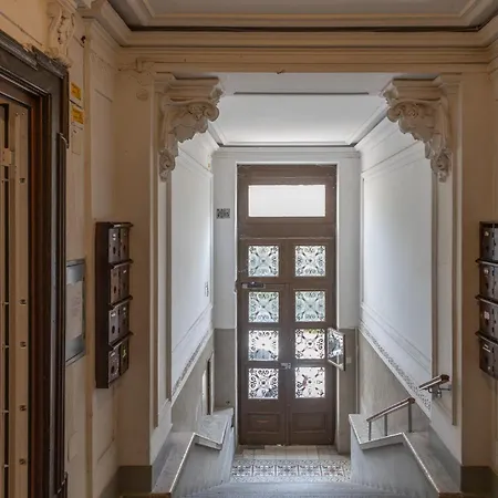 Hermes With Private Parking Trieste