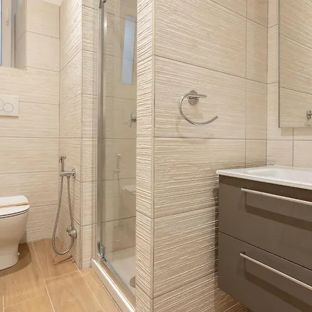 Apartment Hermes With Private Parking