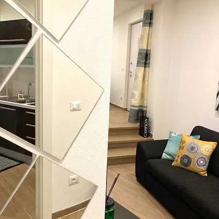 Hermes With Private Parking *