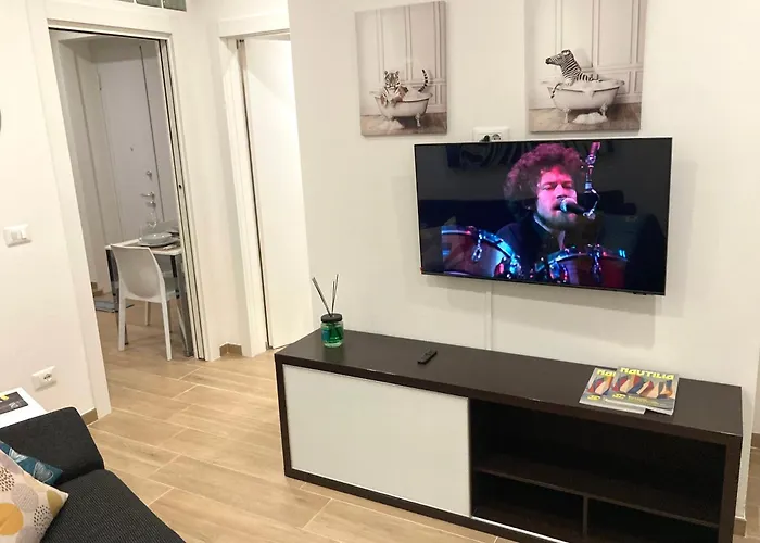 Апартаменти Hermes With Private Parking Трієст