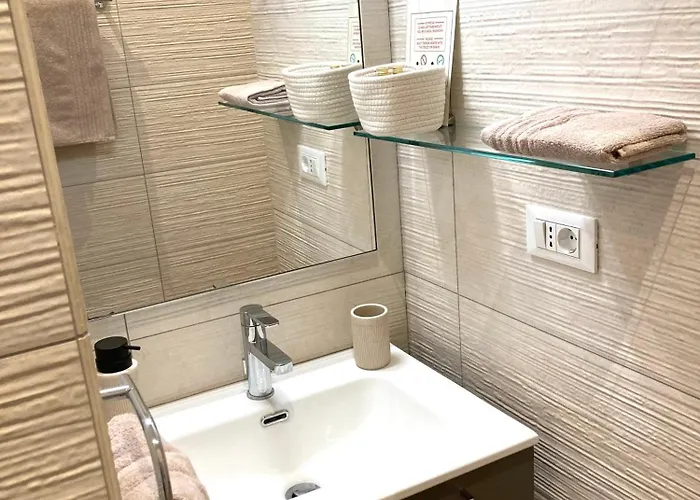 Hermes With Private Parking Апартаменти *