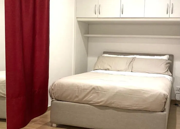 Апартаменти Hermes With Private Parking *